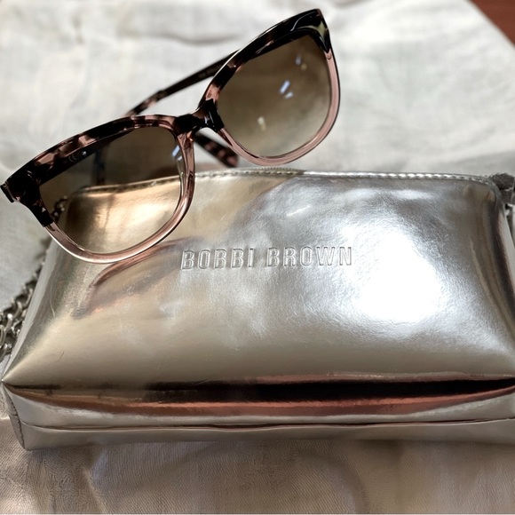 Bobbi Brown The Stella/s DG4 Sunglasses, silver case that includes mirror. - Picture 1 of 11